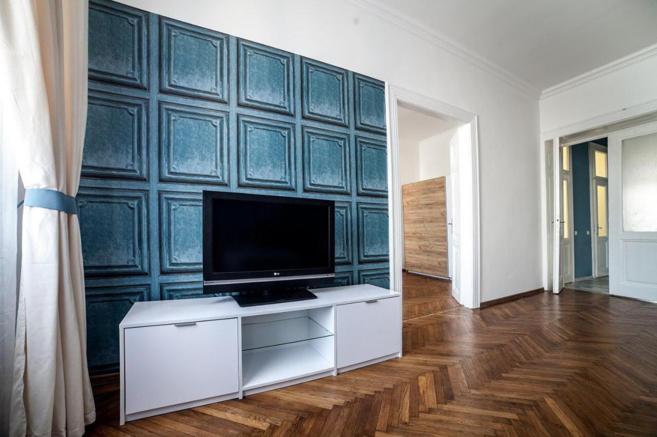 Apartament On Kulisha Street Lviv Exterior photo